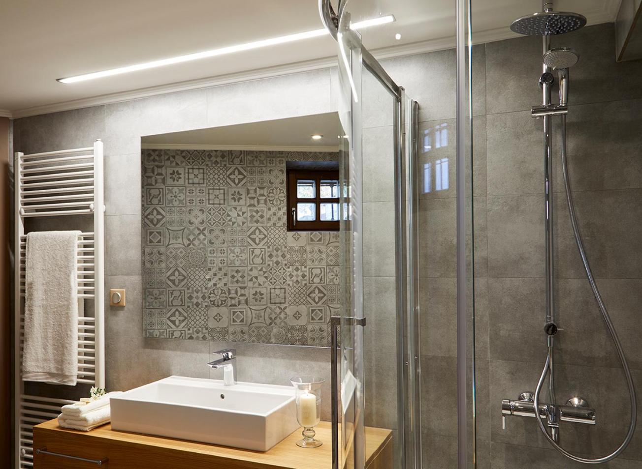Mountrace Suites & Spa Monodendri Room photo